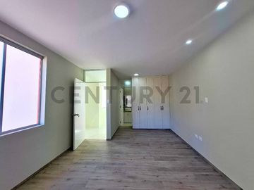 VENTA DE CASA DE ESTRENO EN TACNA
