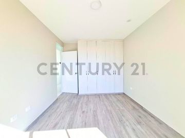 VENTA DE CASA DE ESTRENO EN TACNA