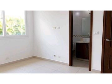 SE VENDE VILLA DE 3 REC.CON VISTA A LA NATURALEZA EN TUCAN, COCOLI(NZ)