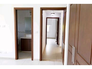 SE VENDE VILLA DE 3 REC.CON VISTA A LA NATURALEZA EN TUCAN, COCOLI(NZ)