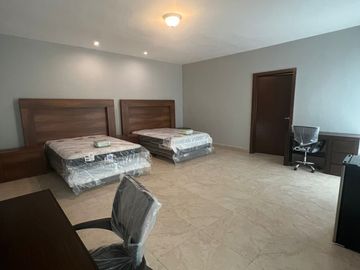 🏡 Venta de casa en esquina  remodelada para inversión