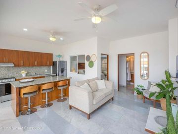 Condo Jamaica 5