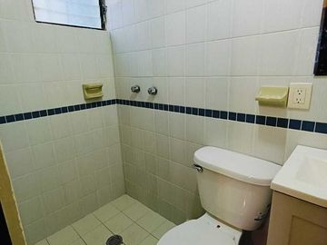 EN VENTA CASA EN CALLE BUGAMBILIA