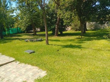 Casa Quinta en venta - 4 Dormitorios 2 Baños - Presidente Perón