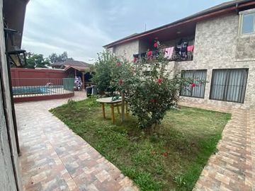 VENTA CASA 6HAB 4BA MAIPÚ