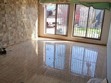 VENTA CASA 6HAB 4BA MAIPÚ