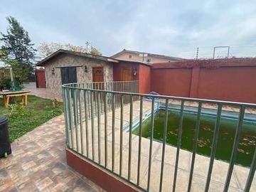 VENTA CASA 6HAB 4BA MAIPÚ