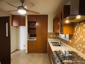 Casa  Venta Cumbres Providencia Monterrey Frente Parque