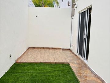 Casa  Venta Cumbres Providencia Monterrey Frente Parque