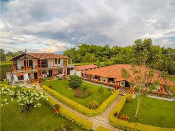 SE VENDE CHALET VA A LA HERRADURA