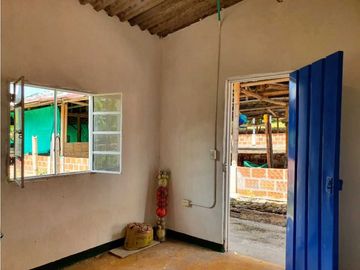 SE VENDE FINCA PRODUCTIVA VEREDA ENTRE FILANDIA - QUIMBAYA