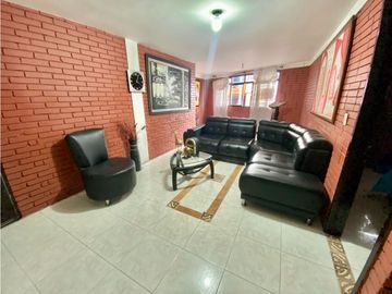 SE VENDE APARTAMENTO EN CALARC PISO 2