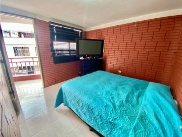 SE VENDE APARTAMENTO EN CALARC PISO 2