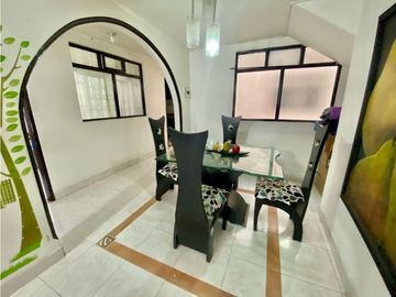 SE VENDE APARTAMENTO EN CALARC PISO 2