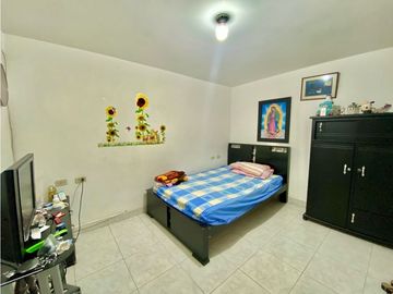 SE VENDE APARTAMENTO EN CALARC PISO 2