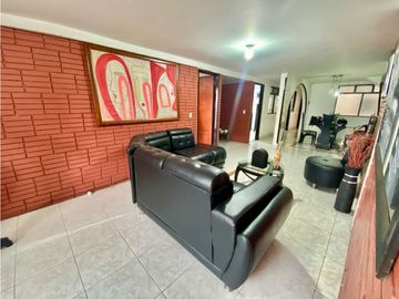 SE VENDE APARTAMENTO EN CALARC PISO 2