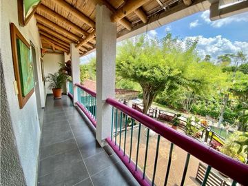 SE VENDE HOTEL CAMPESTRE A 5 MINUTOS DEL AEROPUERTO VA CALI