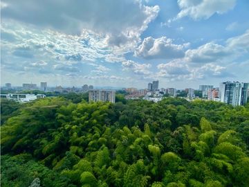SE VENDE APARTAMENTO DE LUJO EN LA AVENIDA CENTENARIO