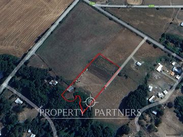 Casa en terreno de 7 mil mts2 con lindo estero