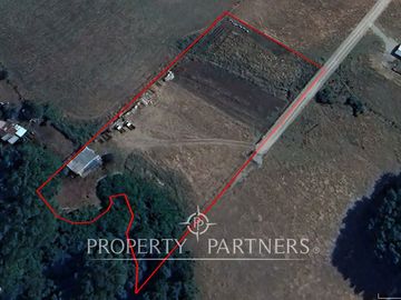 Casa en terreno de 7 mil mts2 con lindo estero