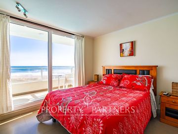 Lindo departamento amoblado, quinto piso, Condominio Laguna del Mar, Edificio C, Hornitos