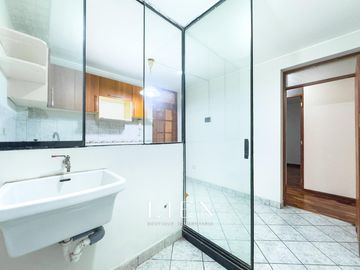 Flat de 3 habitaciones | Más de 95m2 | Cerca a parque y estación de Tren