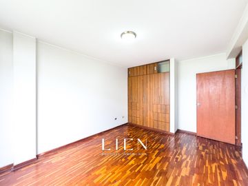 Flat de 3 habitaciones | Más de 95m2 | Cerca a parque y estación de Tren