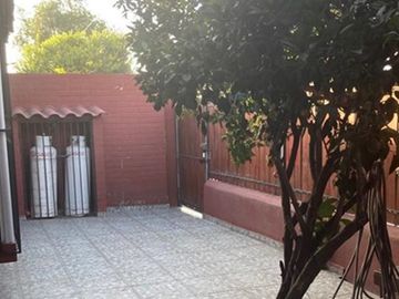 HOGAR EN MAIPÚ, BUENA UBICACION