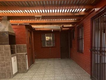 HOGAR EN MAIPÚ, BUENA UBICACION