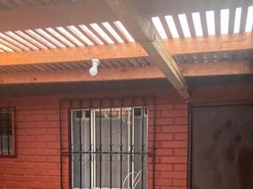 HOGAR EN MAIPÚ, BUENA UBICACION