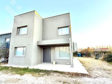 Venta Casa Finca Villa Muluen - Plottier