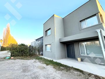Venta Casa Finca Villa Muluen - Plottier
