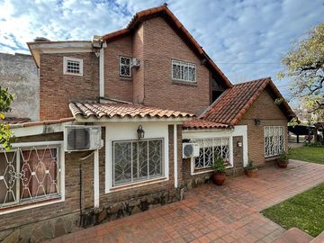 Casa en  venta en Funes