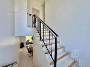 Casa de 3 dormitorios, dependencia, pileta en venta, Barrio Cerrado, Escobar