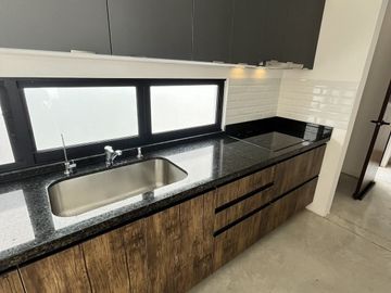 Casa en Venta de una Planta Blanca Residencial