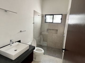 Casa en Venta de una Planta Blanca Residencial