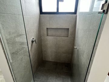 Casa en Venta de una Planta Blanca Residencial
