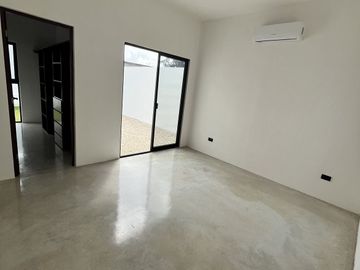 Casa en Venta de una Planta Blanca Residencial