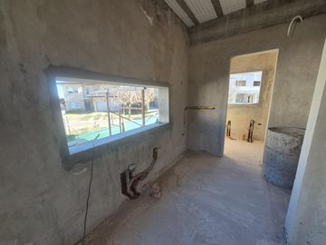 Casa en Venta en Santa Elena a Terminar (esta en obra gris) Pilar del Este