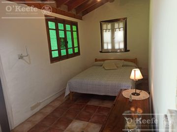 Quinta en venta. El Pato, sobre lote de 1200 m2. 6 ambientes con Pileta