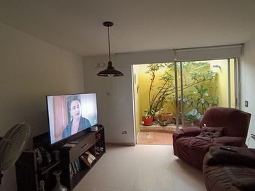 Vendo Casa De Dos Plantas En Conjunto Residencial La Herrería 5, Hacienda El Castillo.