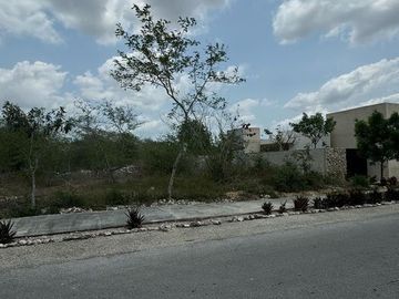 Terreno 1000 m2 en venta en Residencial Dzidzil-Ha