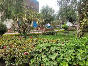 Venta de Casa de 3 pisos + azotea en Urbanización VillaClub III – Carabayllo