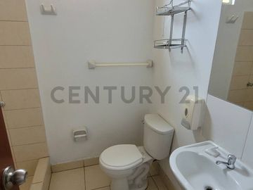Venta de Casa de 3 pisos + azotea en Urbanización VillaClub III – Carabayllo