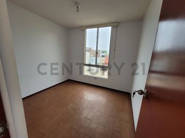 Venta de Casa de 3 pisos + azotea en Urbanización VillaClub III – Carabayllo
