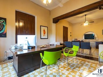 Increíble Residencia en García Ginerés en Venta