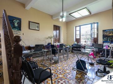 Increíble Residencia en García Ginerés en Venta
