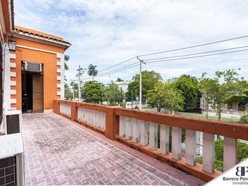 Increíble Residencia en García Ginerés en Venta