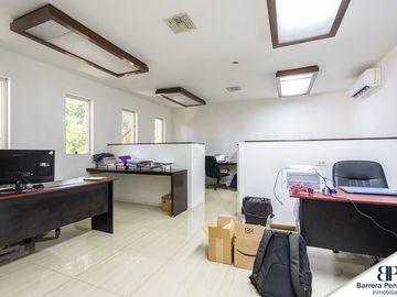 Increíble Residencia en García Ginerés en Venta