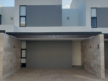 Townhouse de 3 recámaras en VENTA en Temozón Norte, Mérida